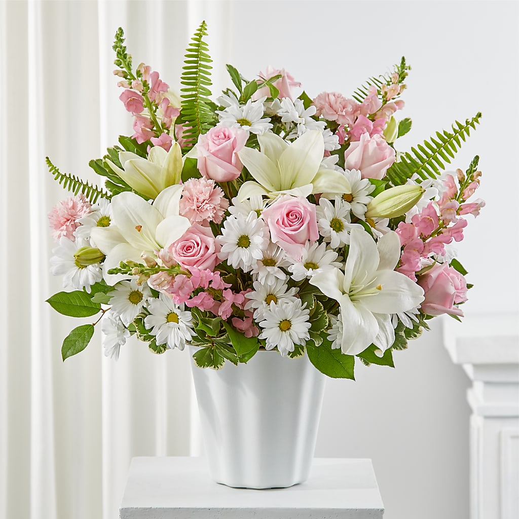 Soft Touch Tabletop Basket – Roseland Floral Co Inc, Charlotte NC