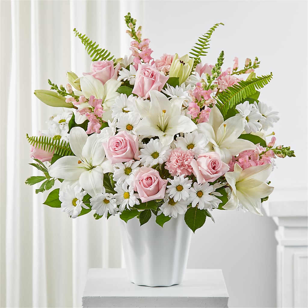 Soft Touch Tabletop Basket – Roseland Floral Co Inc, Charlotte NC