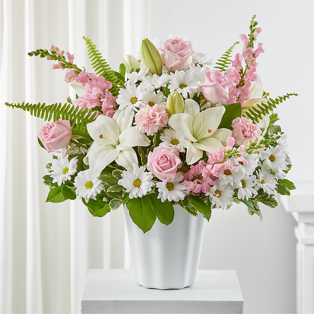 Soft Touch Tabletop Basket – Roseland Floral Co Inc, Charlotte NC