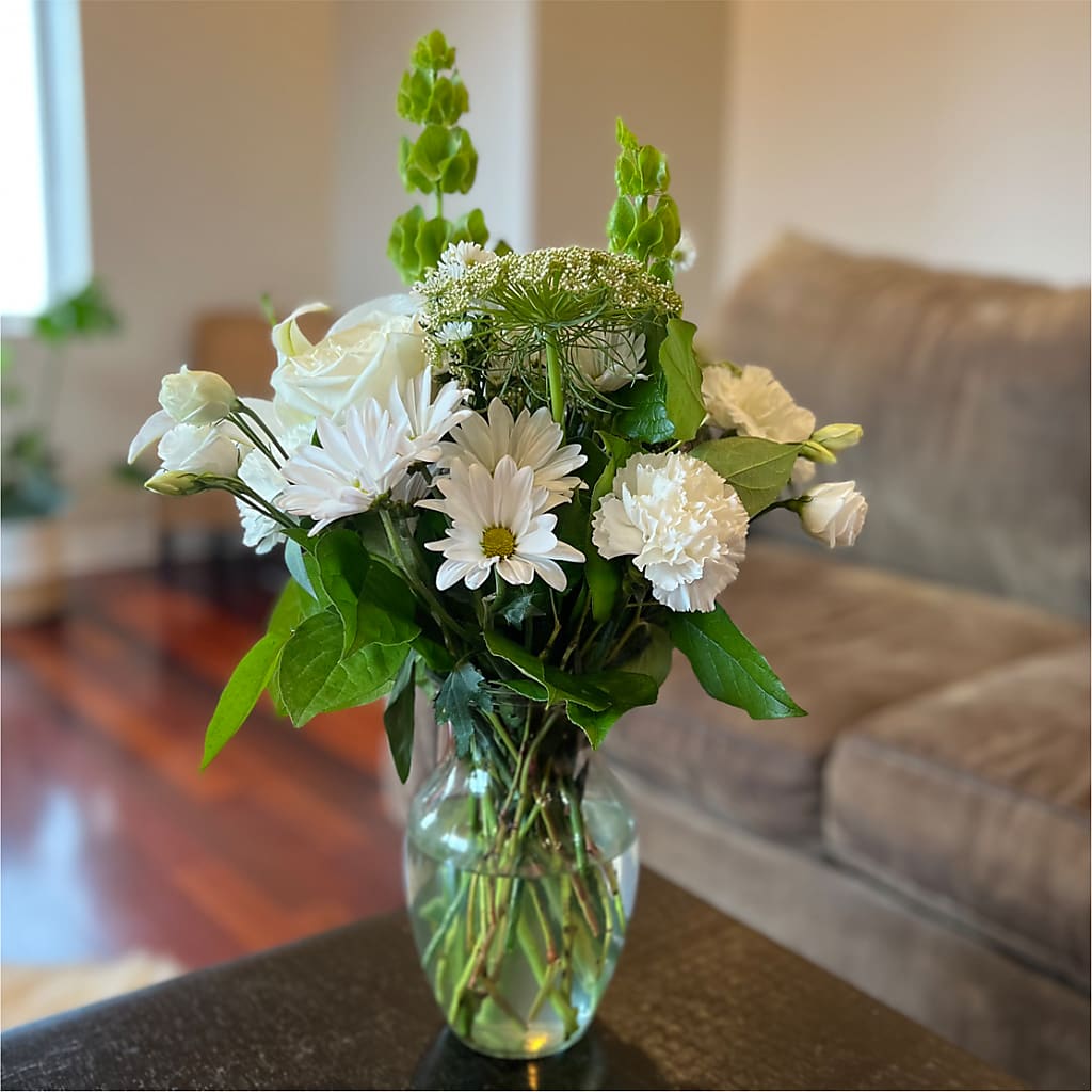 Classic Ivory – A Florist Original – Roseland Floral Co Inc, Charlotte NC