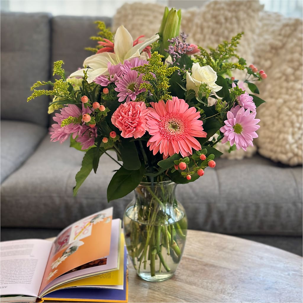 Pastel Tradition - A Florist Original –  Roseland Floral Co Inc, Charlotte NC
