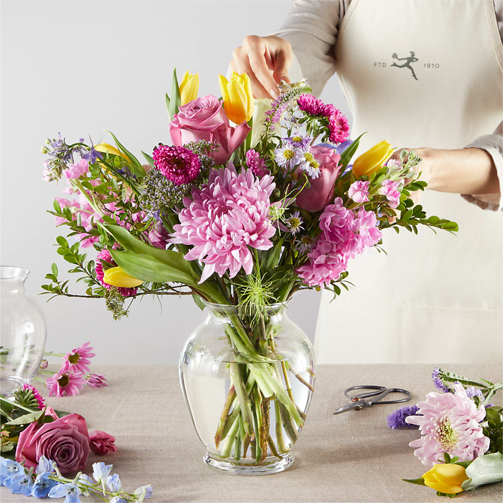 Pastel Tradition - A Florist Original –  Roseland Floral Co Inc, Charlotte NC