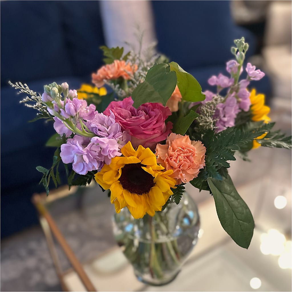 Yellow Brick Road Bouquet –  Roseland Floral Co Inc, Charlotte NC