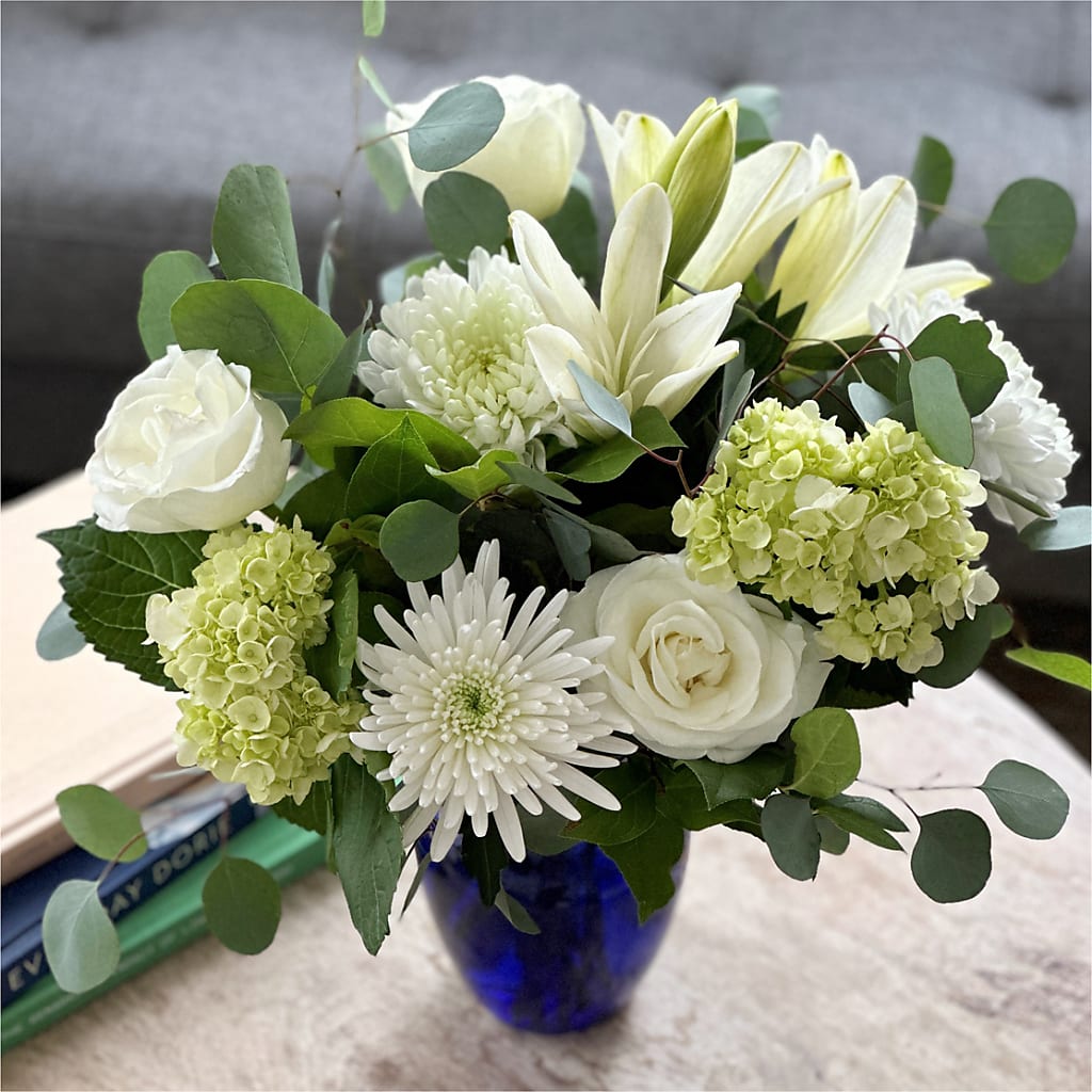 Snowy Dreams Bouquet –  Roseland Floral Co Inc, Charlotte NC