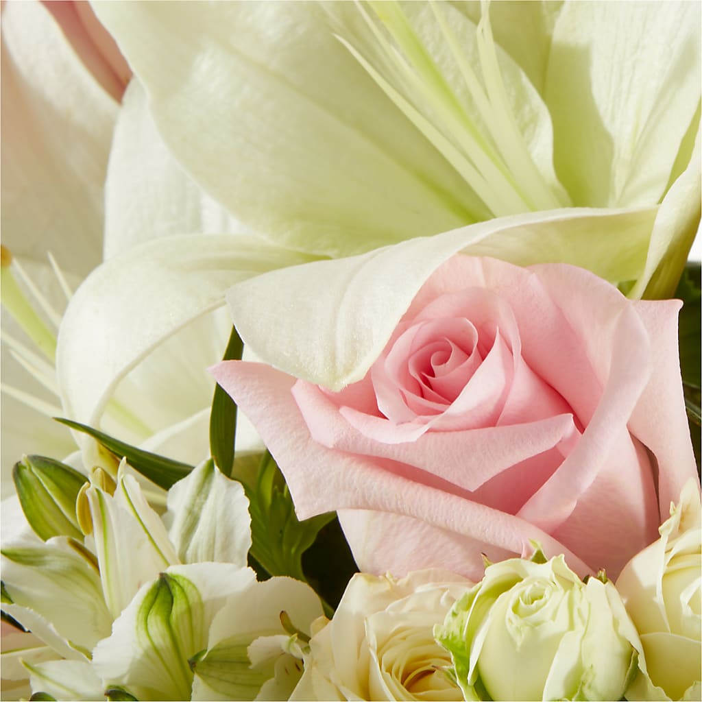 Kindhearted Bouquet –  Roseland Floral Co Inc, Charlotte NC