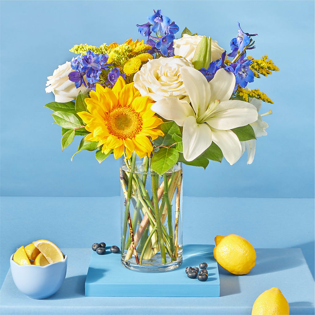 Stargazing Bouquet –  Roseland Floral Co Inc, Charlotte NC