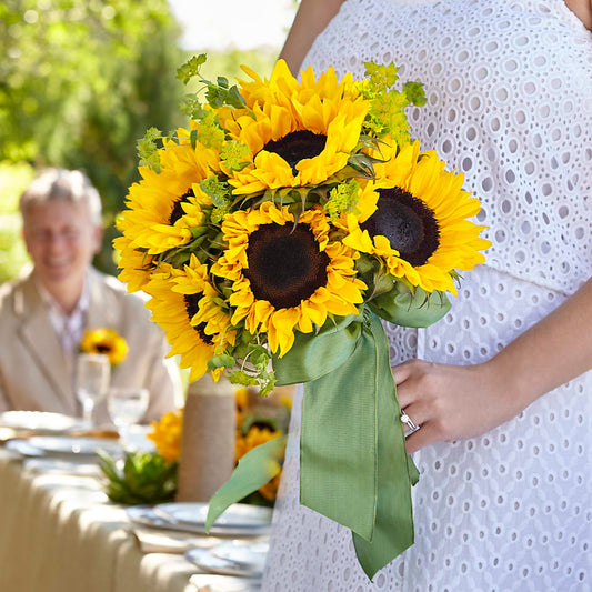 Prom & Homecoming flowers in Charlotte, NC | Roseland Floral Co Inc Local Flower Delivery Prom & Homecoming flowers in Charlotte, NC | Roseland Floral Co Inc Local Flower Delivery